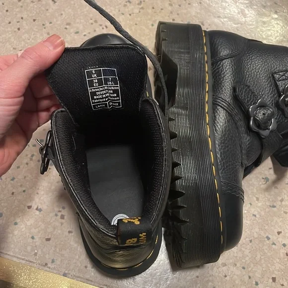 Dr. Marten Devon Flower Buckle Platforms US size 7 - Picture 4 of 4